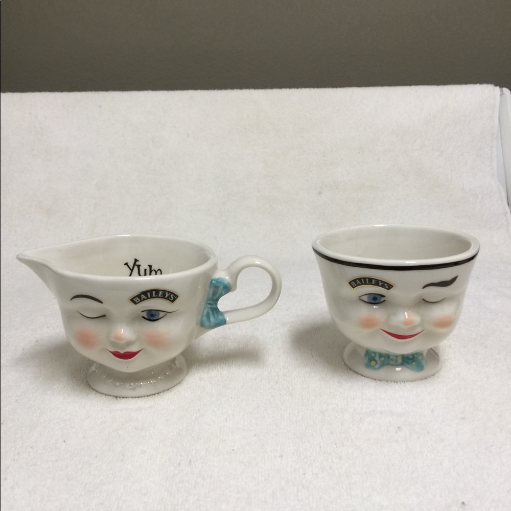 Baileys Sugar and Creamer holders set
